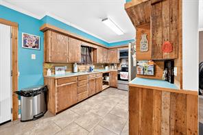 708 E High Street - Photo 16