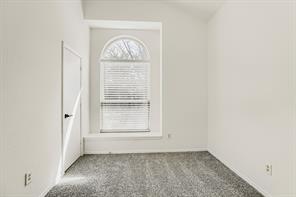 7810 Ivy Lane - Photo 12
