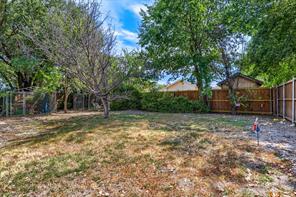 7810 Ivy Lane - Photo 14