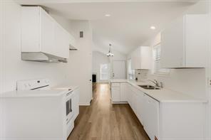 7810 Ivy Lane - Photo 6