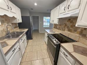 8601 Woodside Road - Photo 6