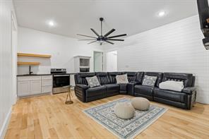 333 Renaissance Lane - Photo 10
