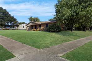 535 Thrush Avenue - Photo 2
