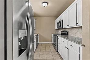 624 Willow Creek Drive - Photo 16