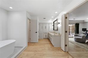 803 Green Tree Court - Photo 17