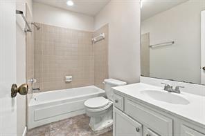 2222 Cortland Circle - Photo 3
