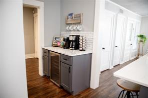 512 N College Street - Photo 9