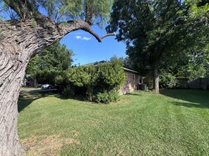 1328 Timbercreek Road - Photo 2