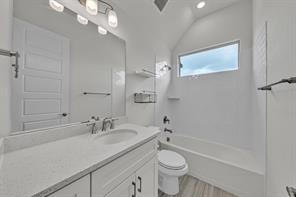 1802 Southpointe Xing - Photo 17
