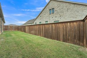 1802 Southpointe Xing - Photo 36