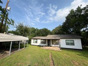 325 County Road 1768 - Photo 2