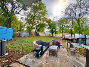 7931 Woodshire Drive - Photo 11