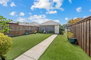 737 Hammond Street - Photo 3