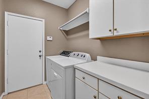 448 Halifax Drive - Photo 17