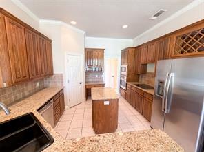 9313 Dosier Cove W - Photo 2