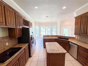 9313 Dosier Cove W - Photo 8
