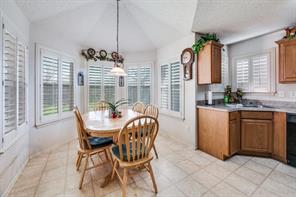 1606 Cancun Drive - Photo 3