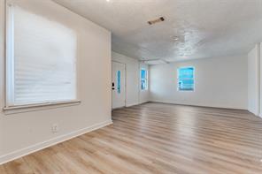 3455 Kellogg Avenue - Photo 5