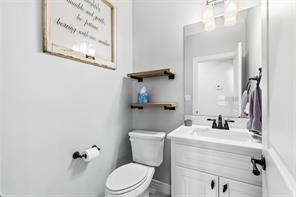 1037 Addison Avenue - Photo 21