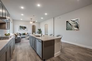 8709 Acorn Avenue - Photo 2