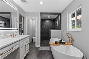 128 E Johnson Street - Photo 21