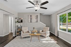 128 E Johnson Street - Photo 3